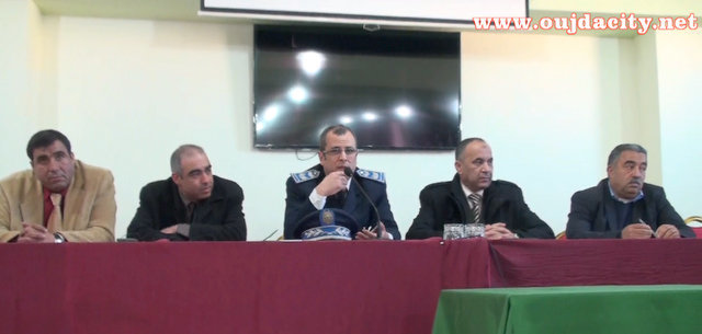 VIDEOS نيابة وجدة انجاد : لقاء تواصلي بين رؤساء المناطق الامنية و رؤساء المؤسسات التعليمية بوجدة